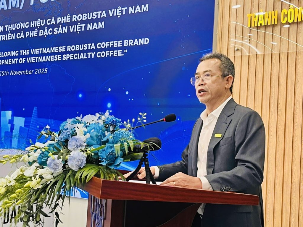 Thai Nhu Hiep presents views on developing the identity and value of Vietnamese Robusta.