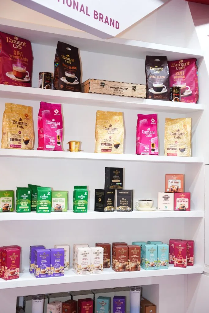L’amant Café products displayed at Coffee Expo Seoul 2026.