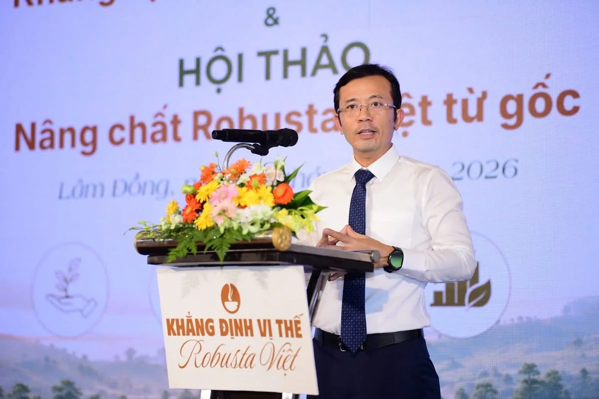 Diễn giả phát biểu tại hội thảo nâng chất Robusta Việt từ gốc